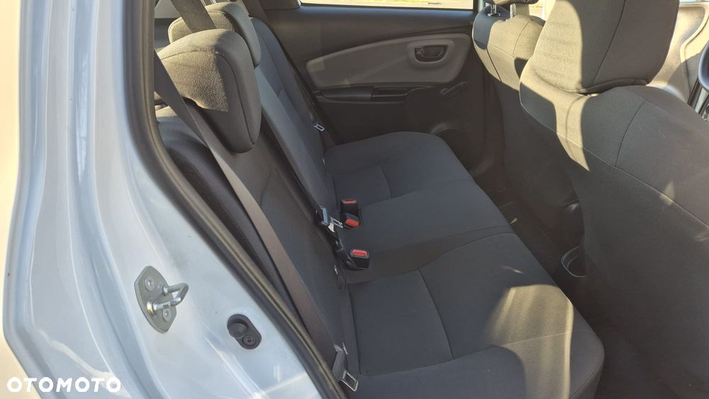 Toyota Yaris 1.5 Active - 19