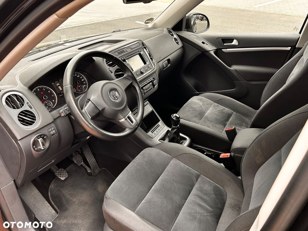 Volkswagen Tiguan 1.4 TSI BlueMotion Technology Exclusive - 24