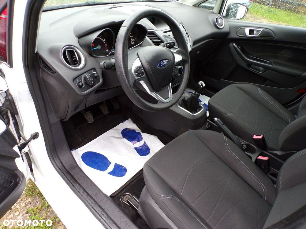Ford Fiesta - 15