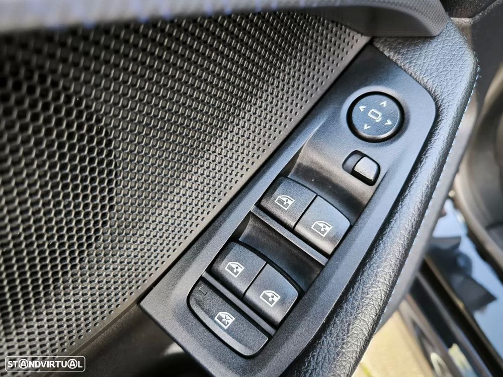 BMW 216 Gran Coupé d Pack Desportivo M - 53