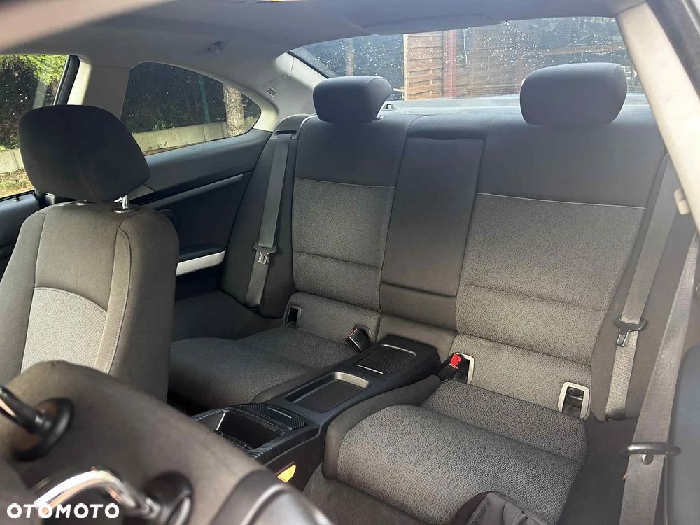 BMW Seria 3 320i - 15