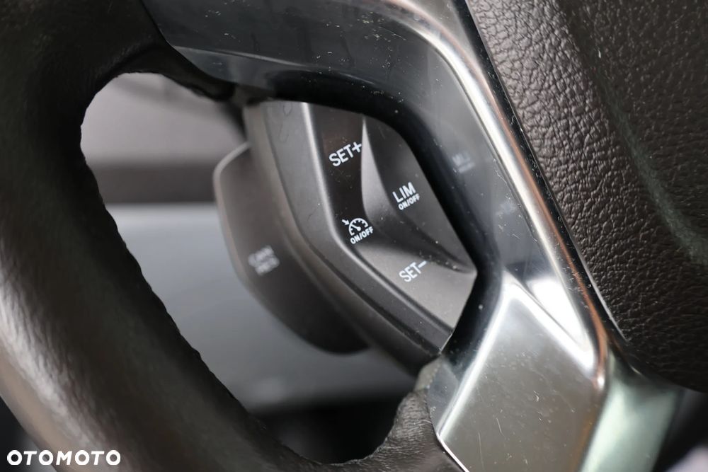 Ford Chausson Flash C714GA - 20