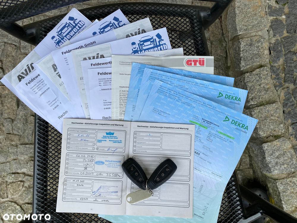 Ford Kuga 2.0 TDCi 2x4 Titanium - 25