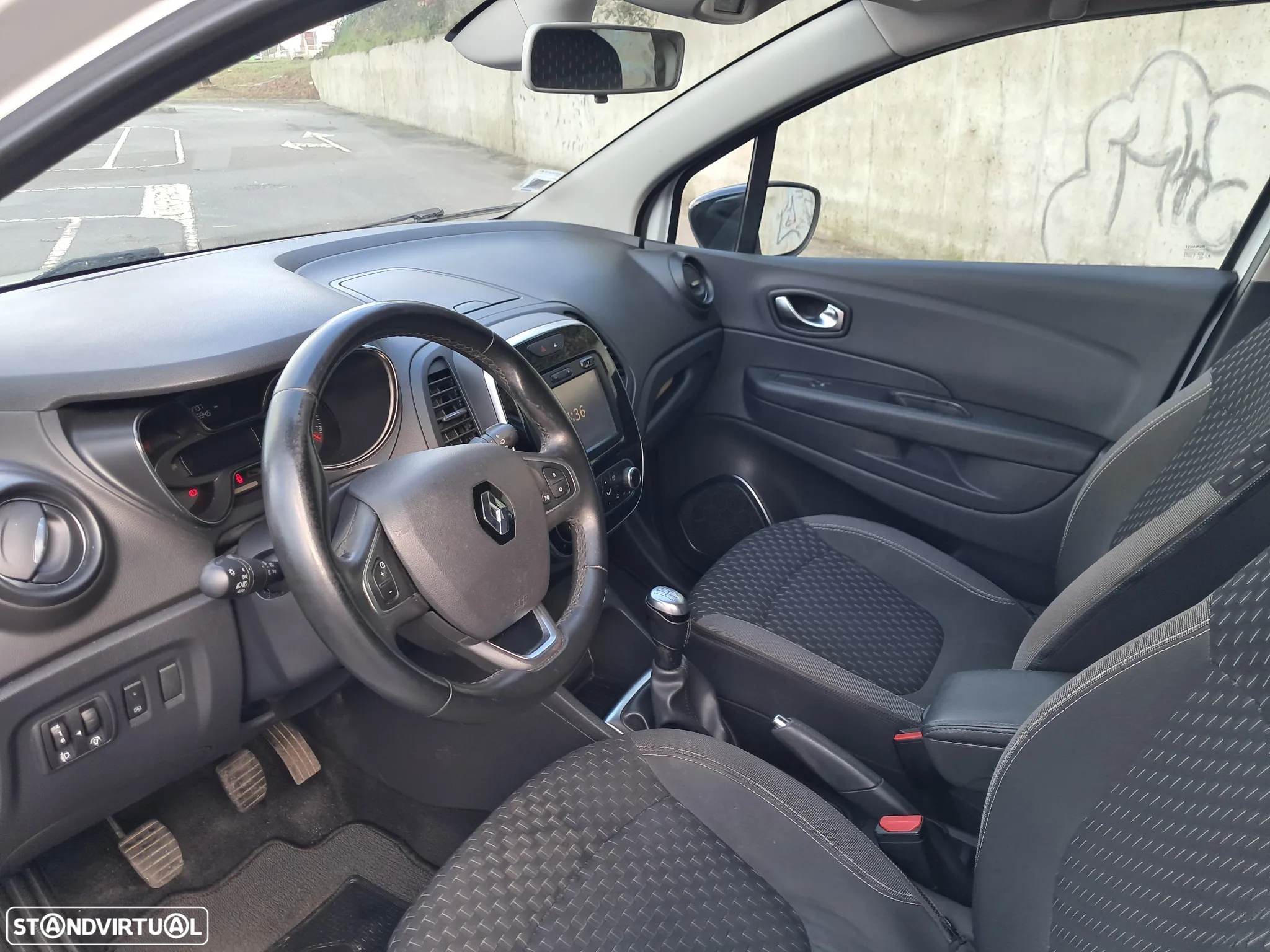 Renault Captur 0.9 TCE Exclusive - 10