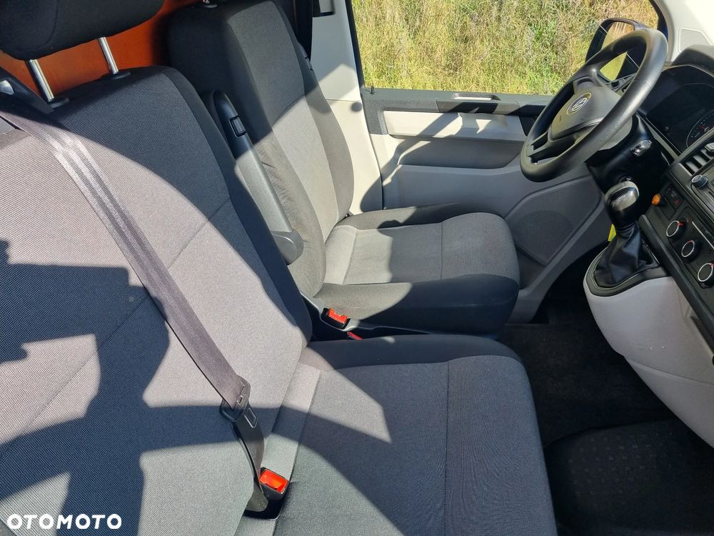 Volkswagen Transporter - 33