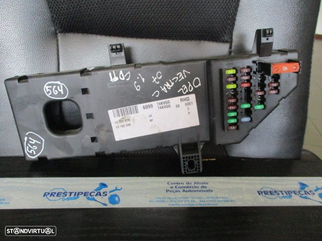 Caixa Fusiveis 13223678 OPEL VECTRA C 2007 1.9CDTI GM - 2