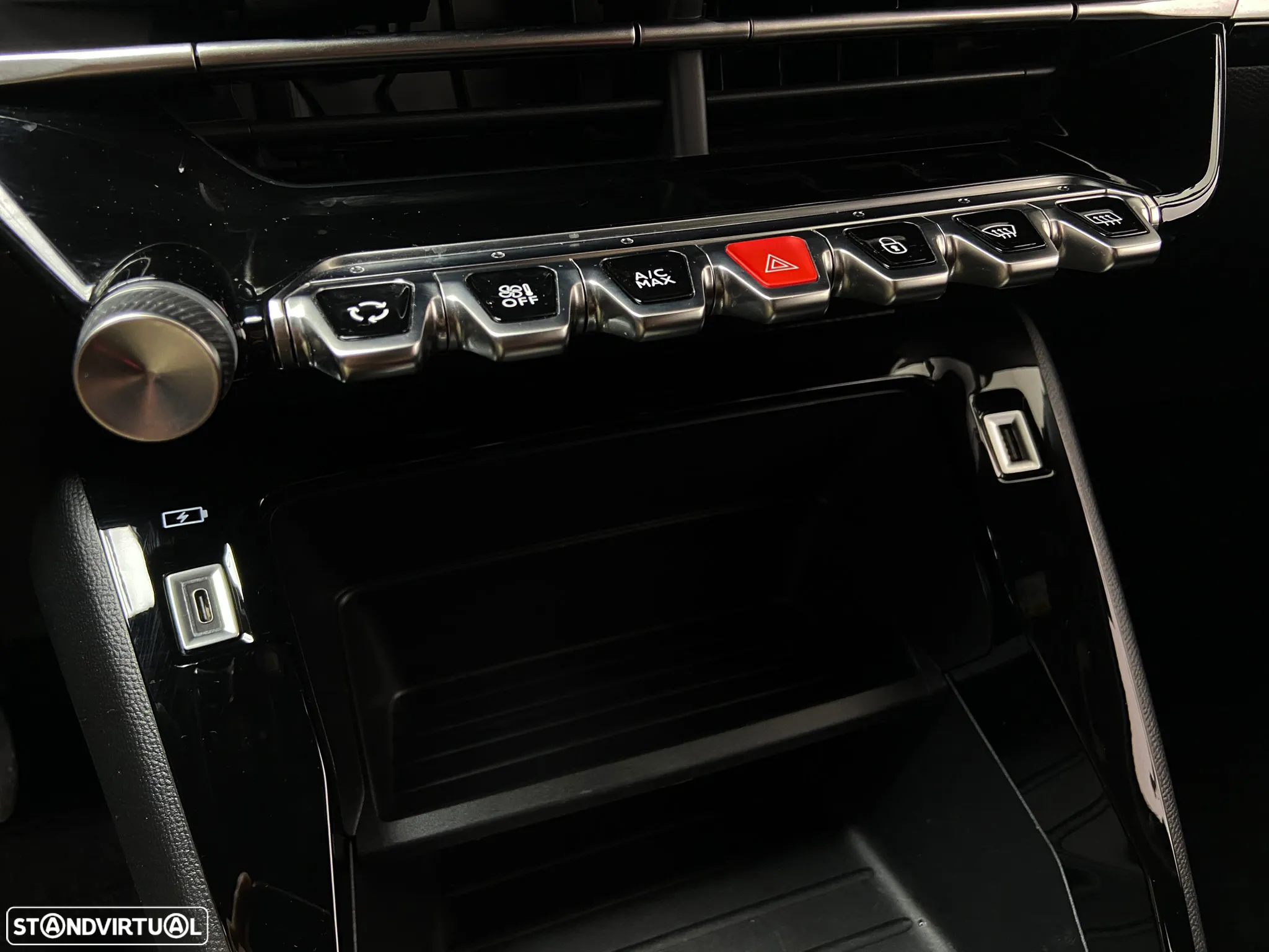 Peugeot e-2008 50 kWh Active Pack - 22