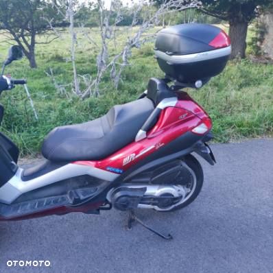 Piaggio MP-3 - 7