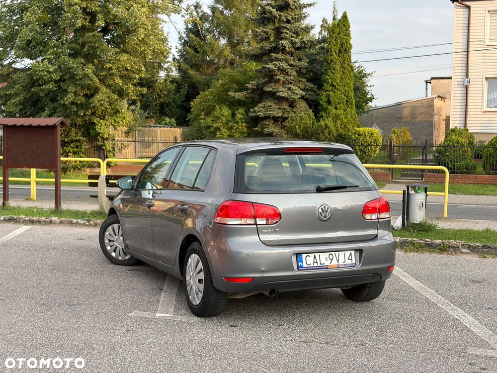 Volkswagen Golf 1.6 TDI DPF Comfortline - 9