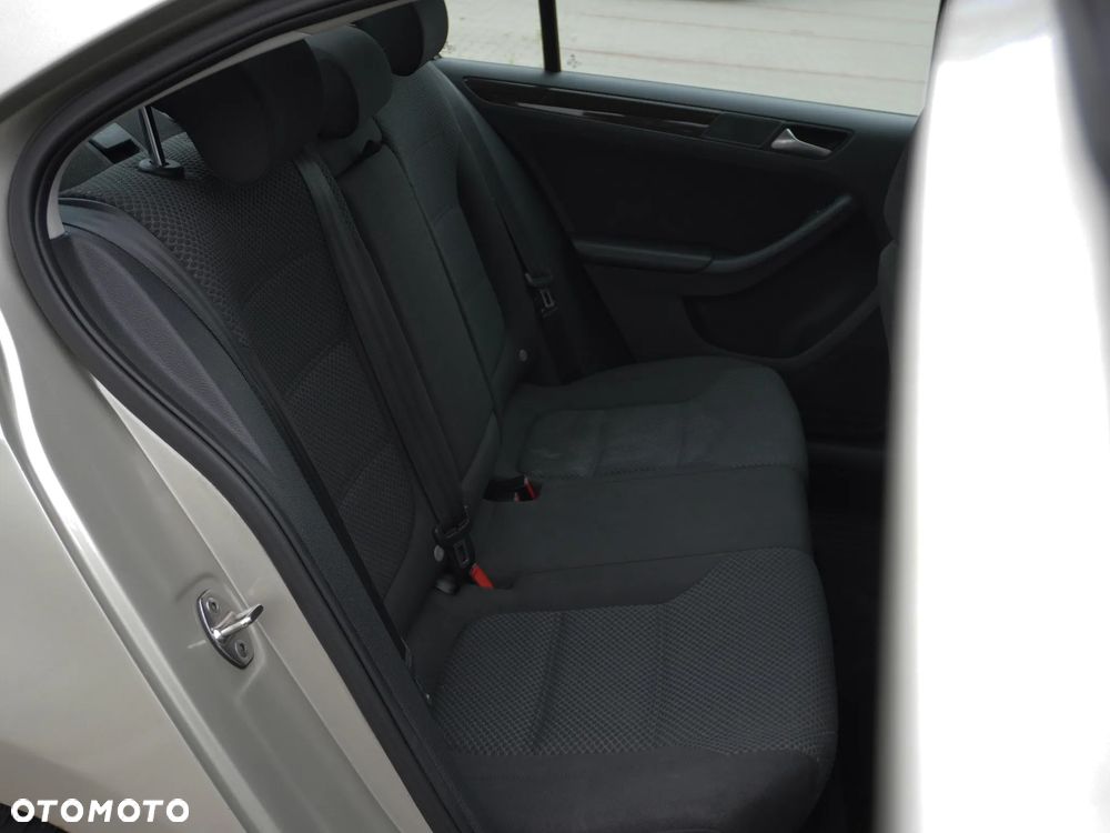 Volkswagen Jetta 2.0 TDI DPF BMT Comfortline - 10