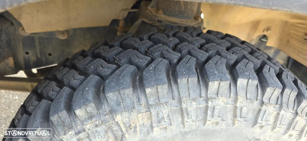 Land Rover Defender 90 2.5 TD5 Metal Top - 6