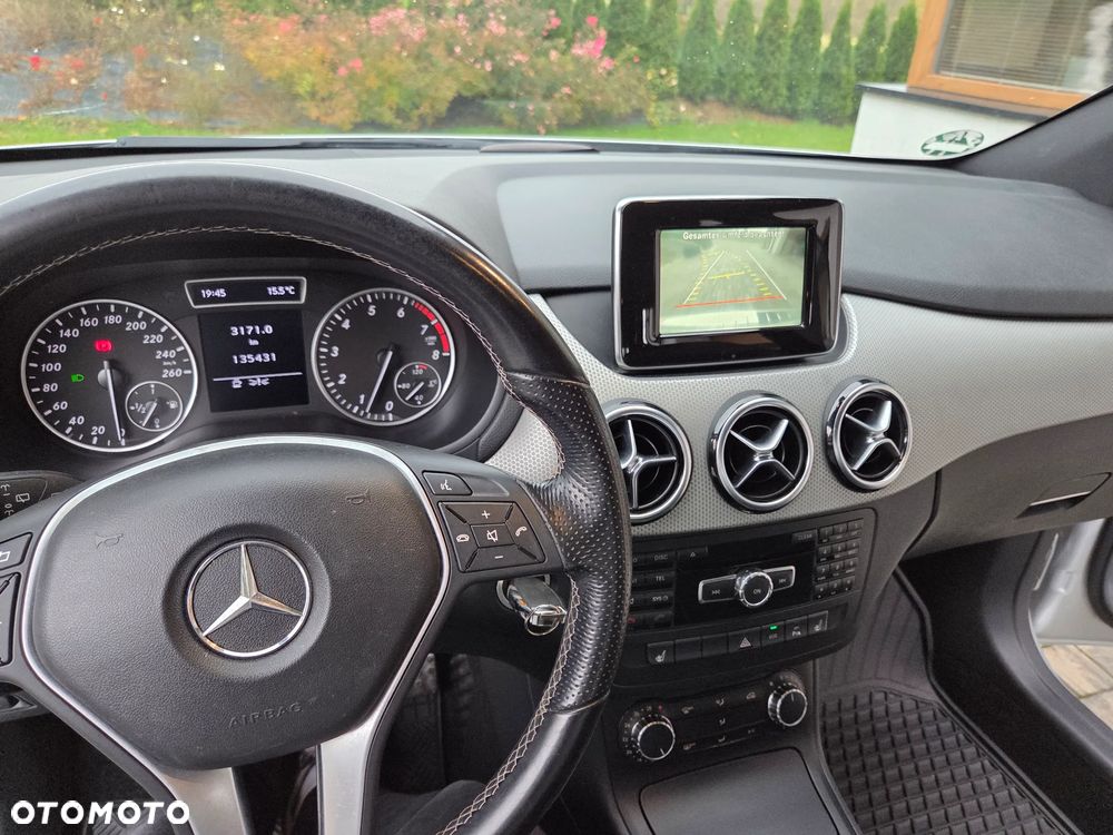 Mercedes-Benz Klasa B 200 (BlueEFFICIENCY) - 13