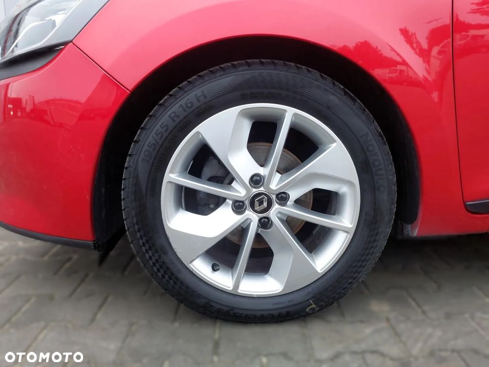 Renault Clio - 11
