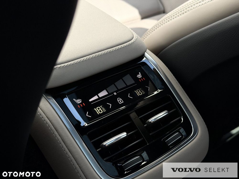 Volvo XC 90 - 19