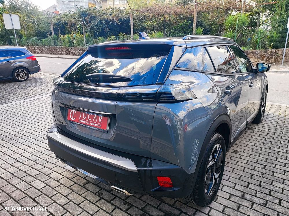 Peugeot 2008 1.2 PureTech Allure EAT8 - 5