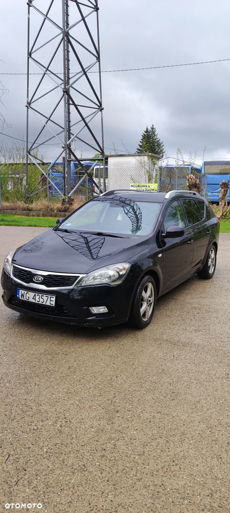 Kia Ceed - 1