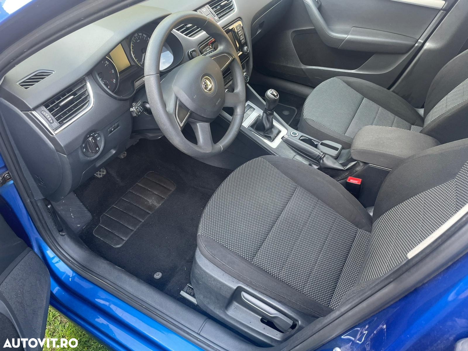 Skoda Octavia 1.2 TSI AMBITION - 9