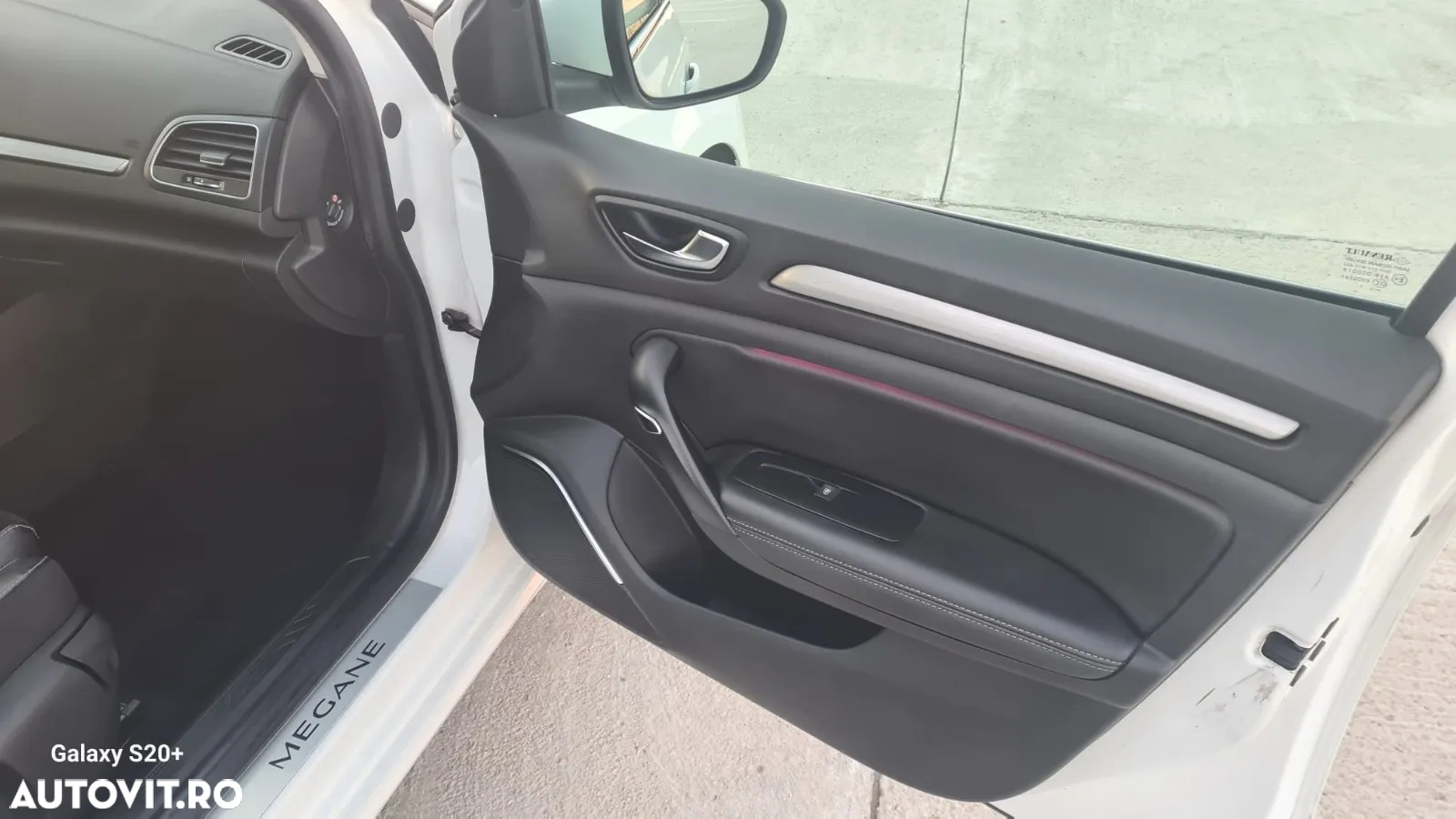 Renault Megane ENERGY dCi 110 EDC INTENS - 11