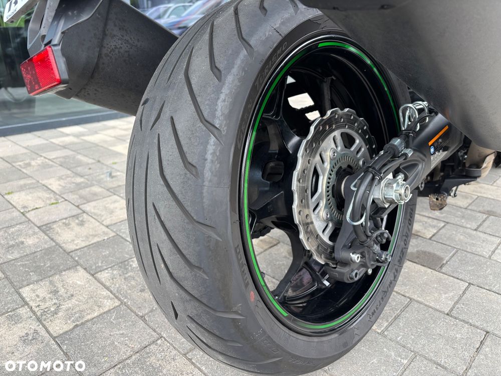 Kawasaki ZZR - 17