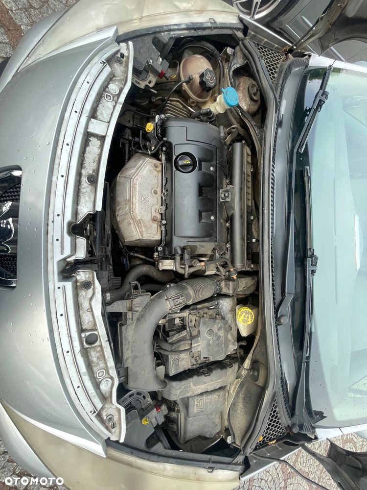 Peugeot 207 1.4 16V Trendy - 22