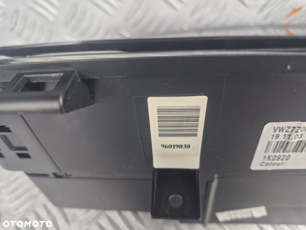 Licznik Volkswagen Golf V 1K0920860L - 8