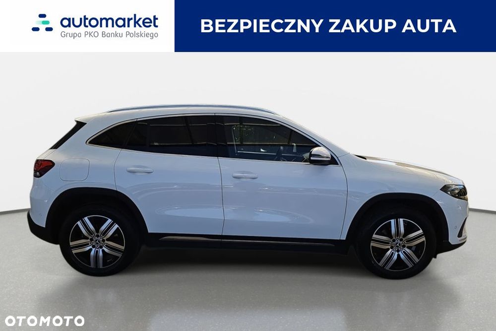 Mercedes-Benz EQA 300 66.5kWh 4-Matic Electric Art - 8