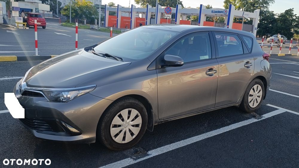 Toyota Auris - 9