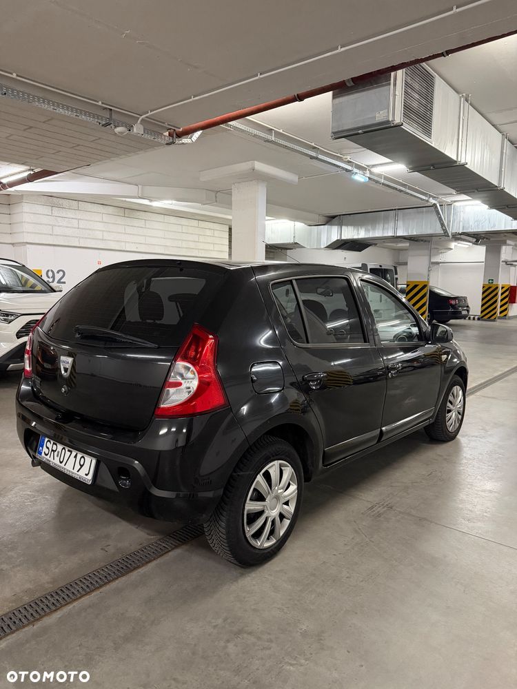 Dacia Sandero - 4