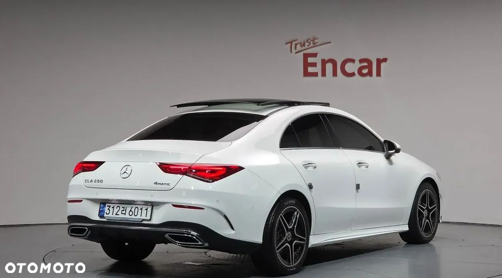 Mercedes-Benz CLA - 2