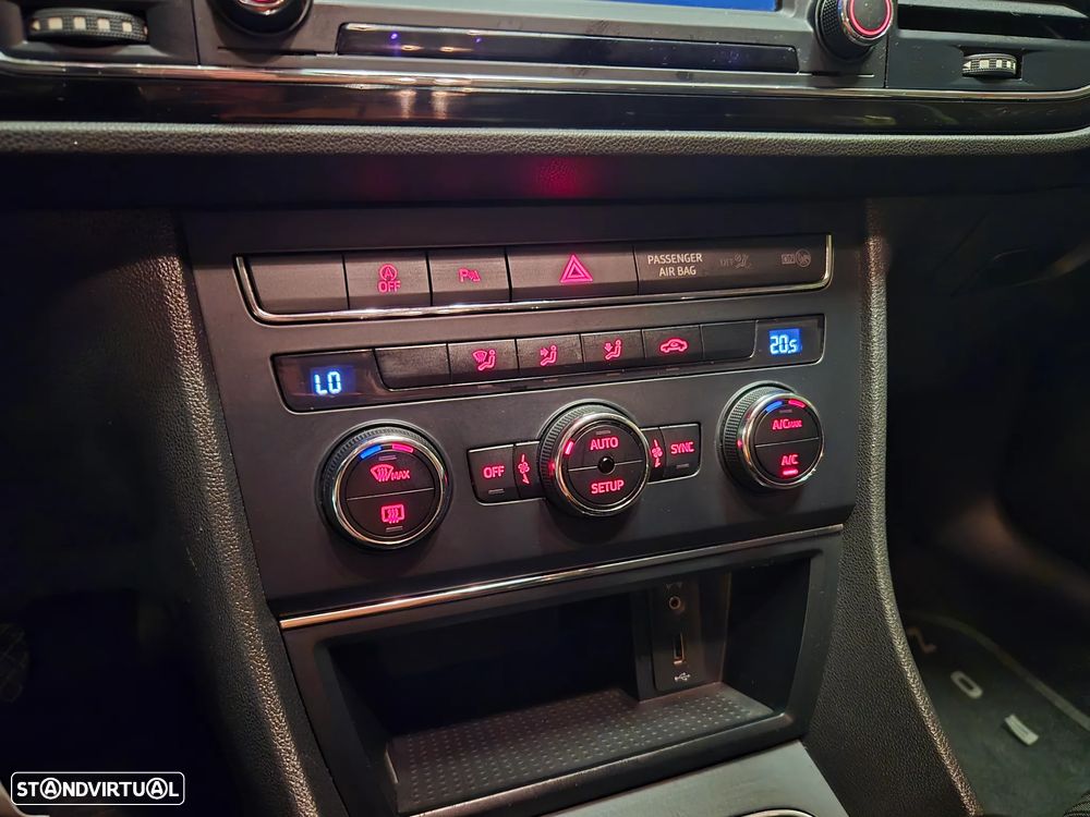 SEAT Leon ST 1.6 TDI Style Ecomotive - 18