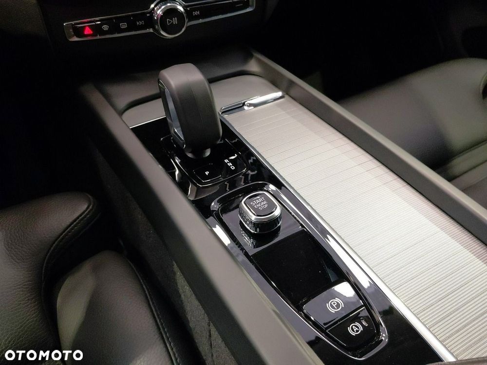Volvo XC 60 - 23