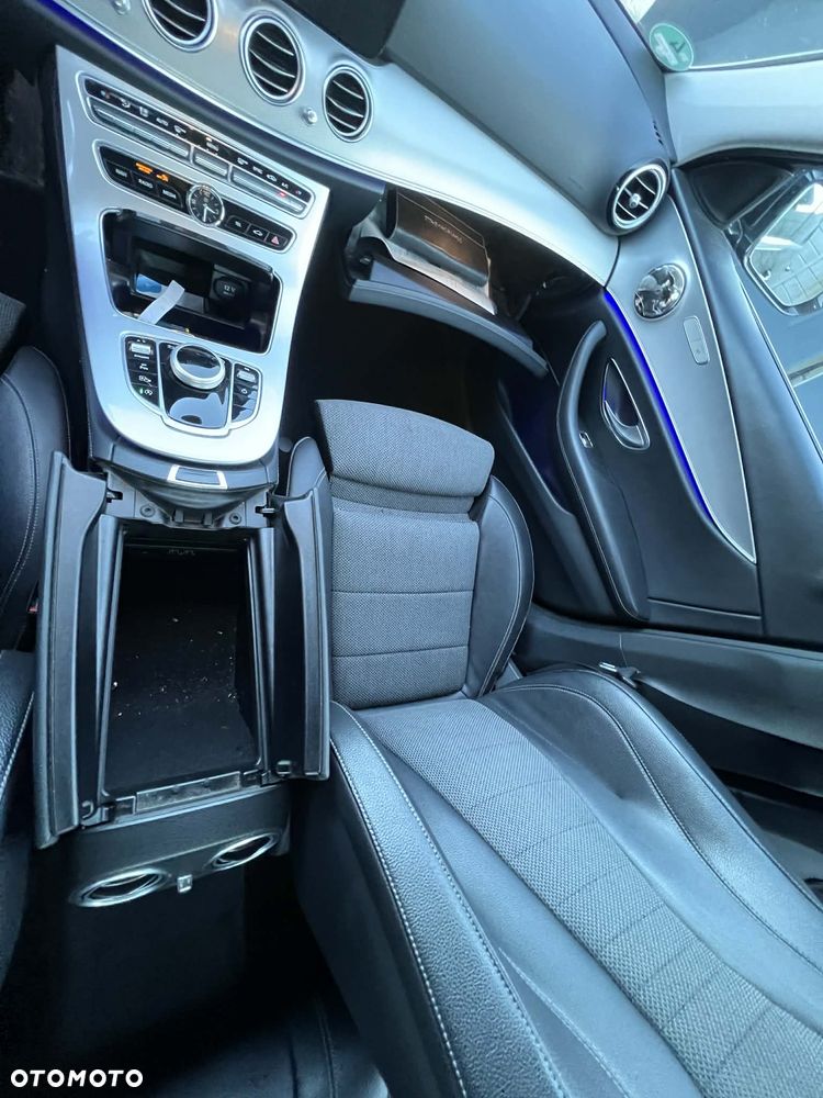 Mercedes-Benz Klasa E - 20