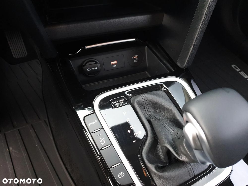 Kia Ceed 1.5 T-GDI L DCT - 23