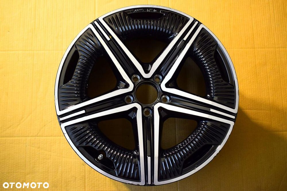 MERCEDES 19 ,,AMG EQE W295 Electric Czujnik Nowy Model Oryginał - 1