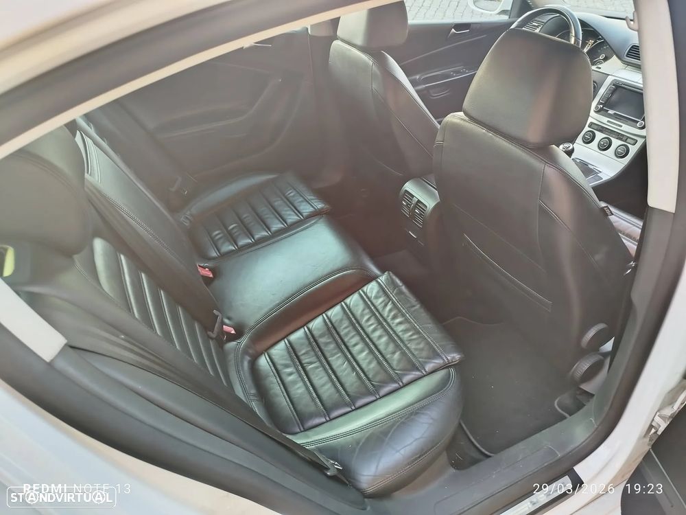 VW Passat 2.0 TDI Sportline R-Line - 15