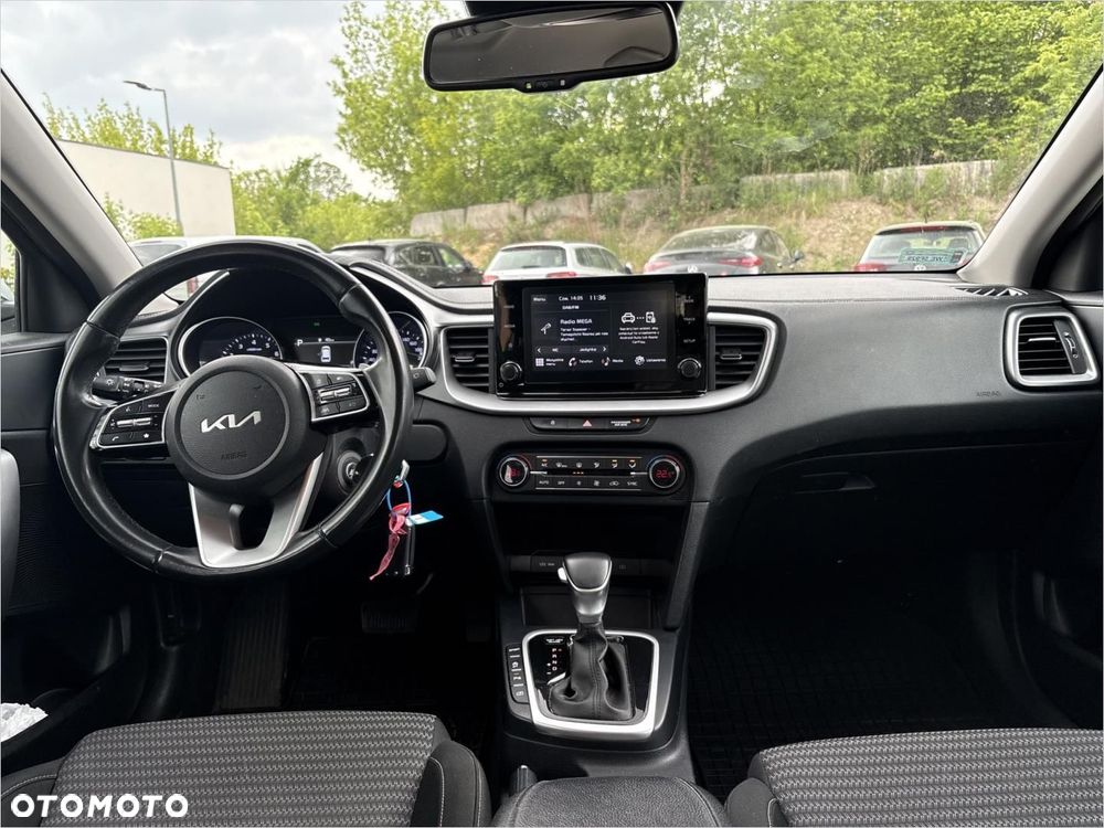 Kia Ceed 1.5 T-GDI M DCT - 12