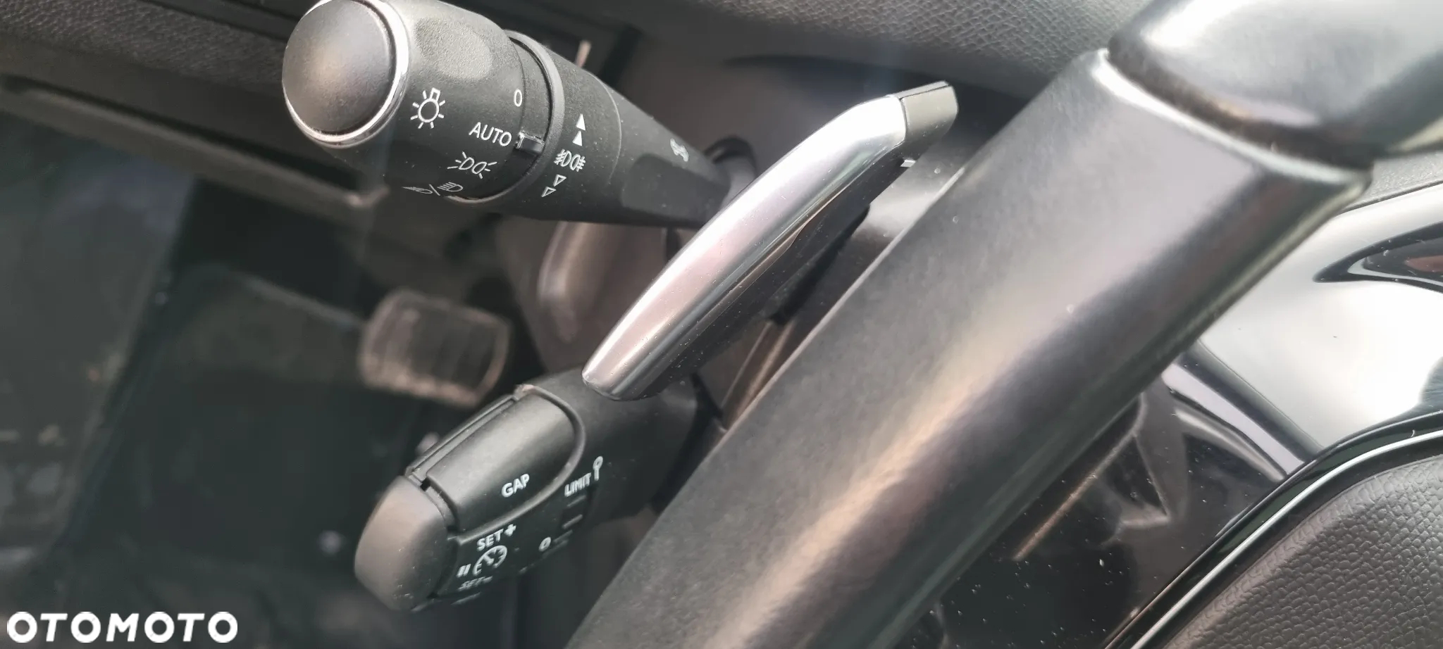 Peugeot 3008 BlueHDi 180 Stop & Start EAT8 Allure - 24