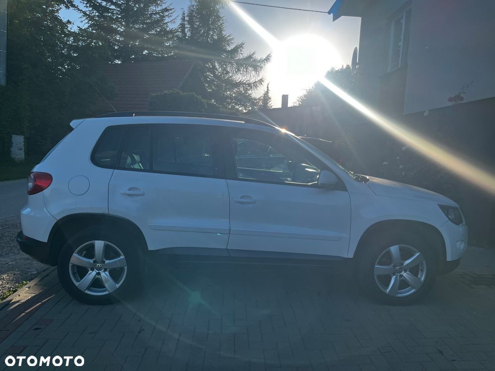 Volkswagen Tiguan - 8