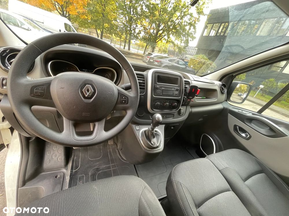 Renault Trafic - 11