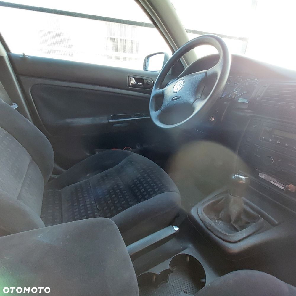 Volkswagen Passat - 6