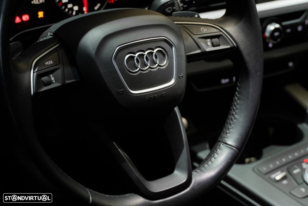 Audi A4 Avant 35 TDI S tronic - 13