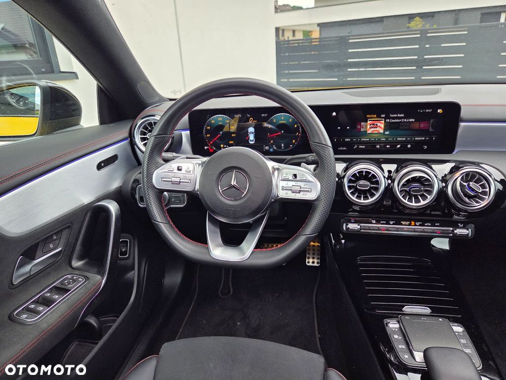 Mercedes-Benz CLA 200 4-Matic AMG Line 8G-DCT - 9