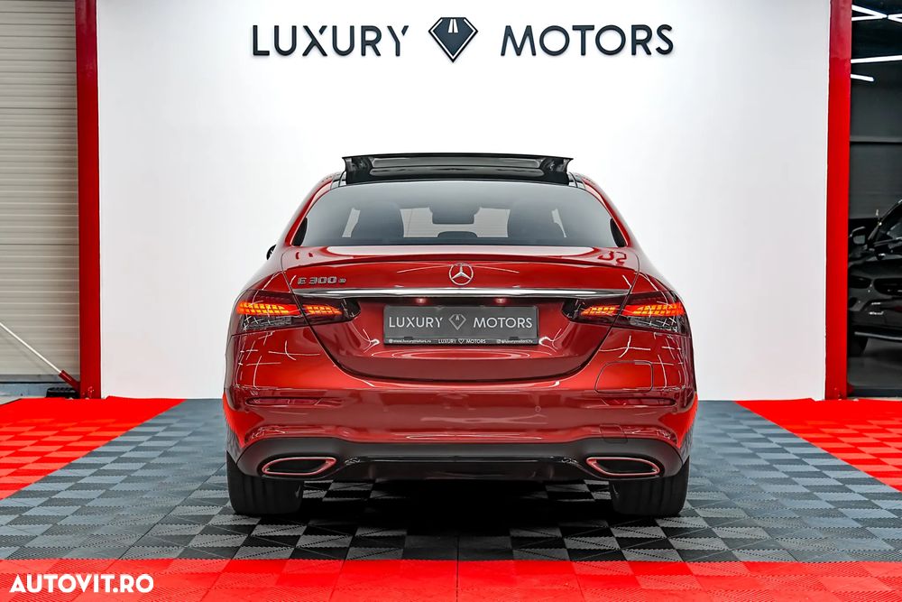 Mercedes-Benz E 300 9G-TRONIC AMG Line - 9