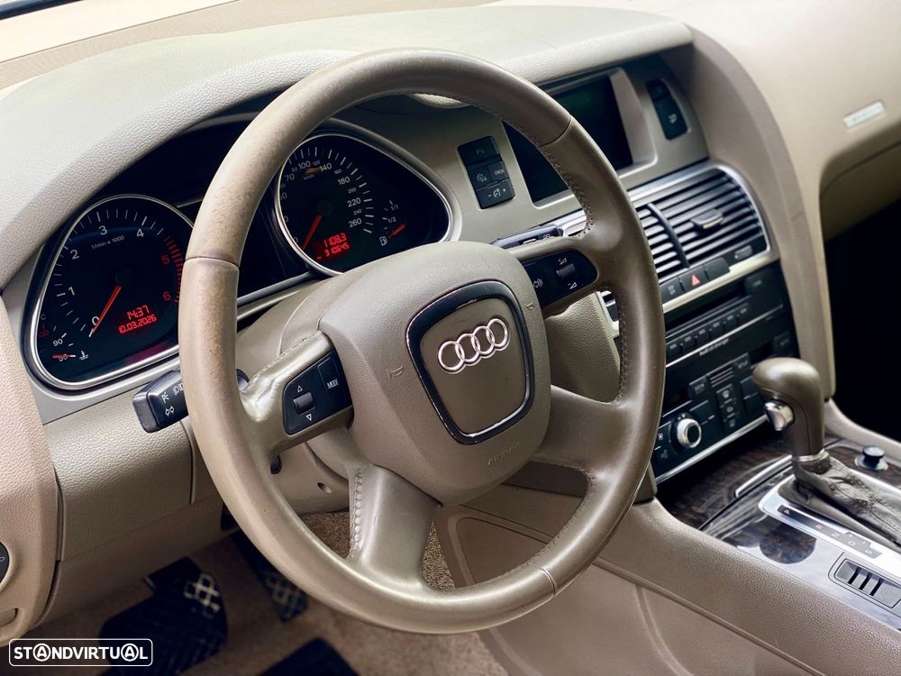 Audi Q7 3.0 TDI Tiptronic - 18