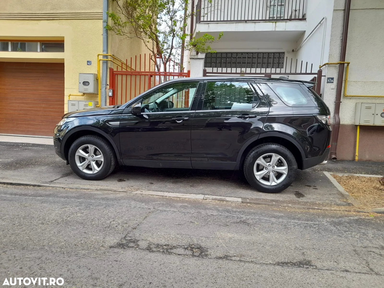 Land Rover Discovery Sport - 3