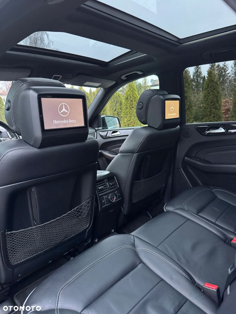 Mercedes-Benz ML - 24