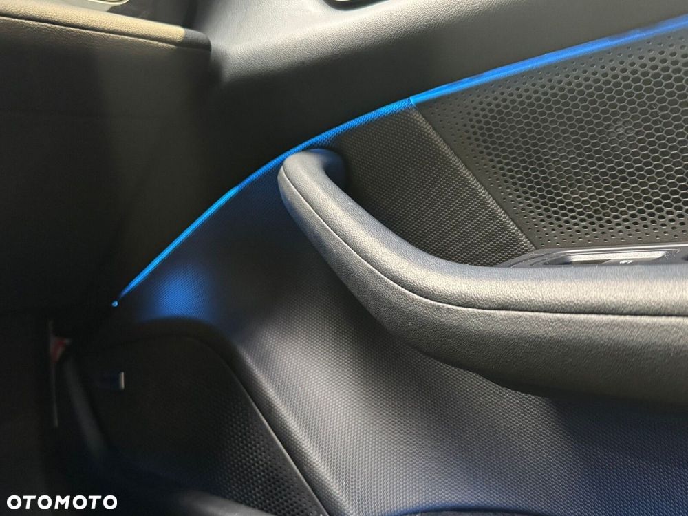 Porsche Taycan 105kWh Performance Plus - 27