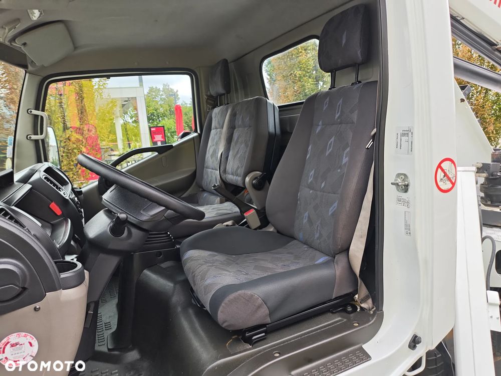 Renault Maxity - 18