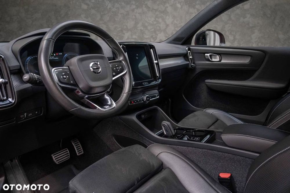 Volvo XC 40 T5 Twin Engine DKG R-Design - 15