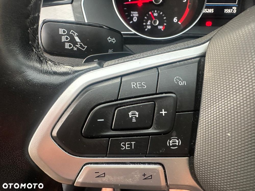 Volkswagen Passat Variant 2.0 TDI EVO Elegance DSG - 32